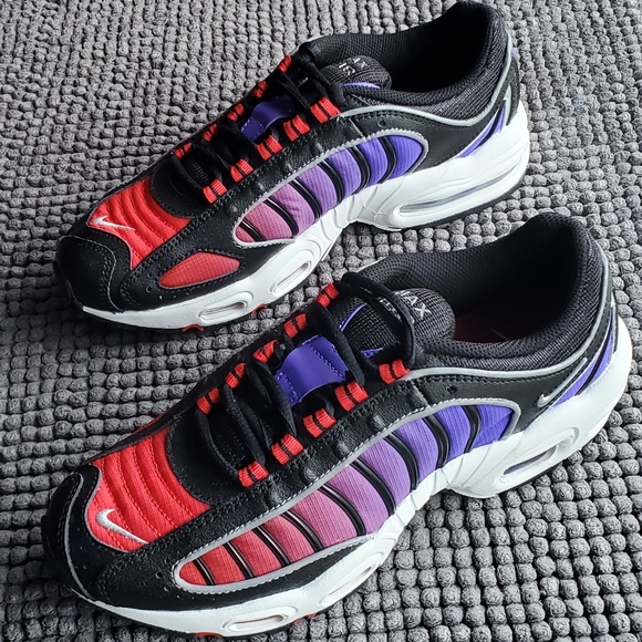 Nike Shoes - New women's Nike Air Max Tailwind 4